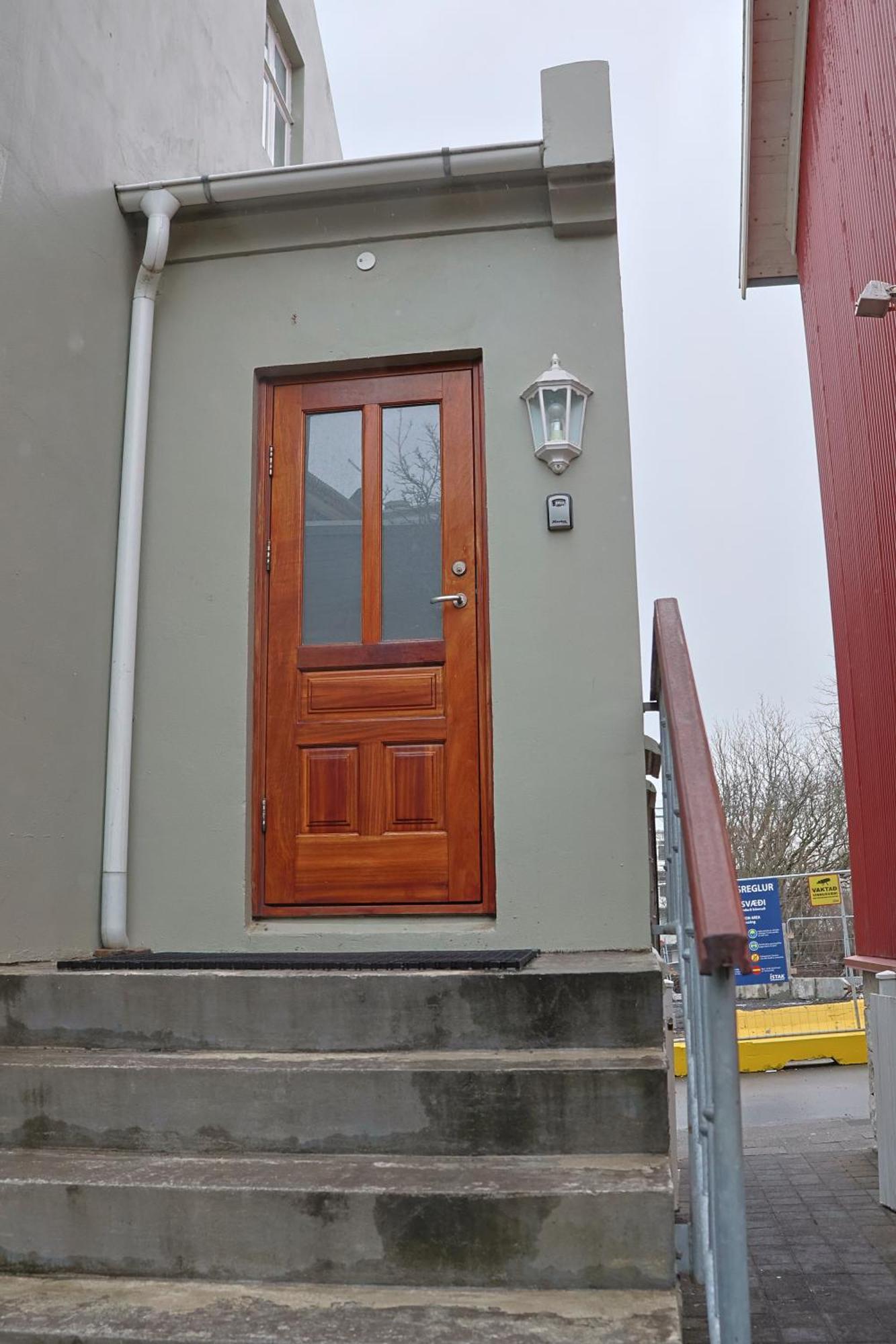 Ragna's Downtown. Apartamento Reikiavik